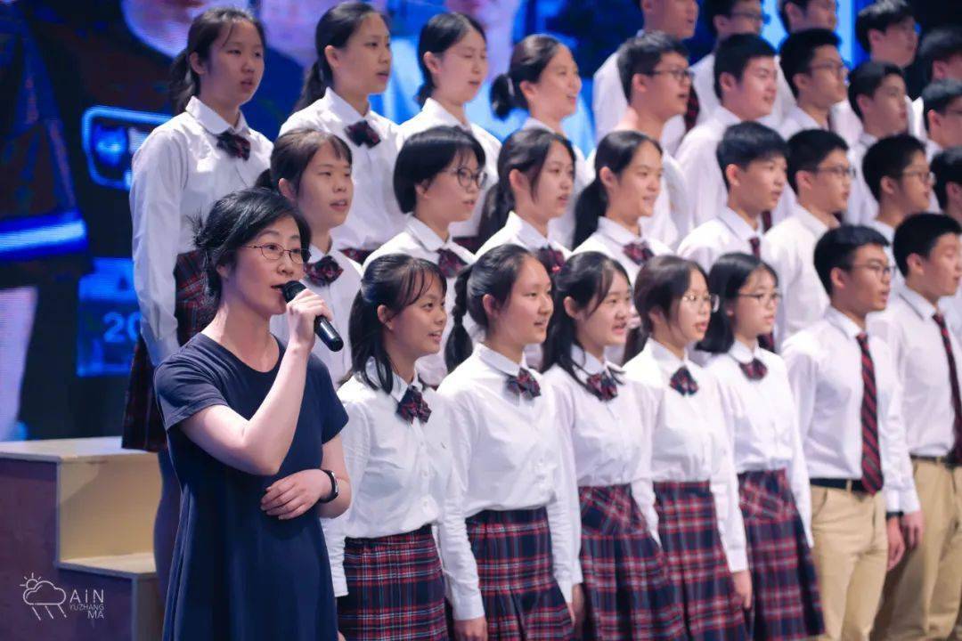 校园音乐大赛高中生 76463ee29de045e29170f087ccb3802b.jpeg