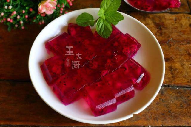 火龙果果冻,夏天一定要学会的零食,自己做的吃着放心