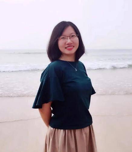 湖南科技学院:这位女老师收获了全班同学的比心