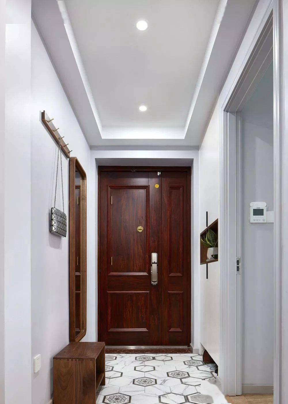 入户玄关墙面挂衣 75295ca99dfc492b986c7b198754fe35.jpeg