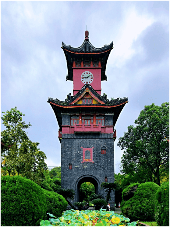 3. 四川大学华西钟楼