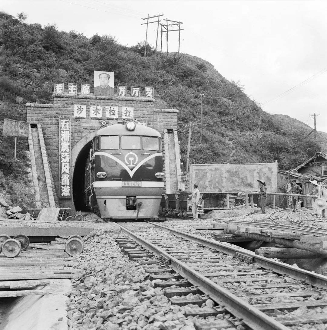 3月接管柳州铁路局黔桂铁路清泰坡至麻尾段(176公里)正式运营线路