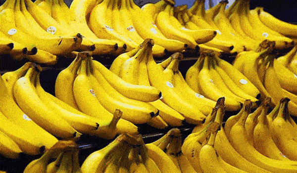 香蕉frutilla乍一看很像水果"fruta"的指小词是不是?