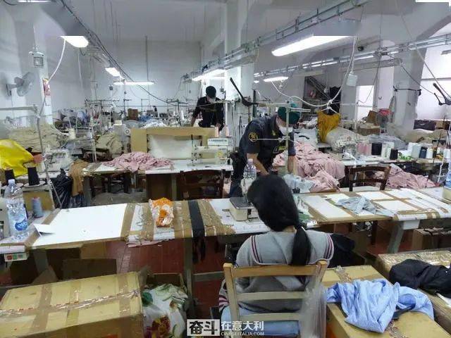 没收华人口罩_戴口罩的卡通图片(3)