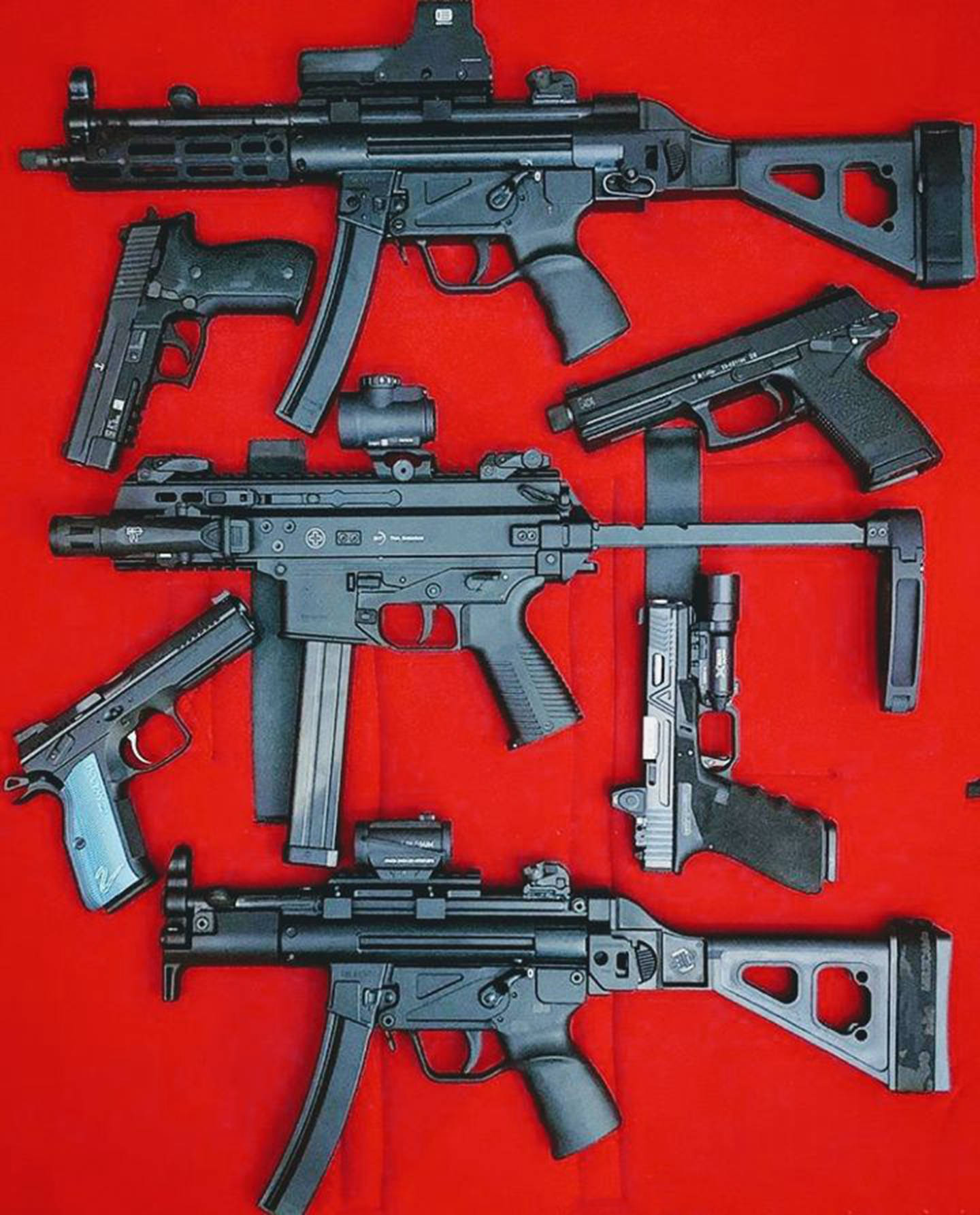 轻武器欣赏,本次登场的,绝大多数是冲锋枪