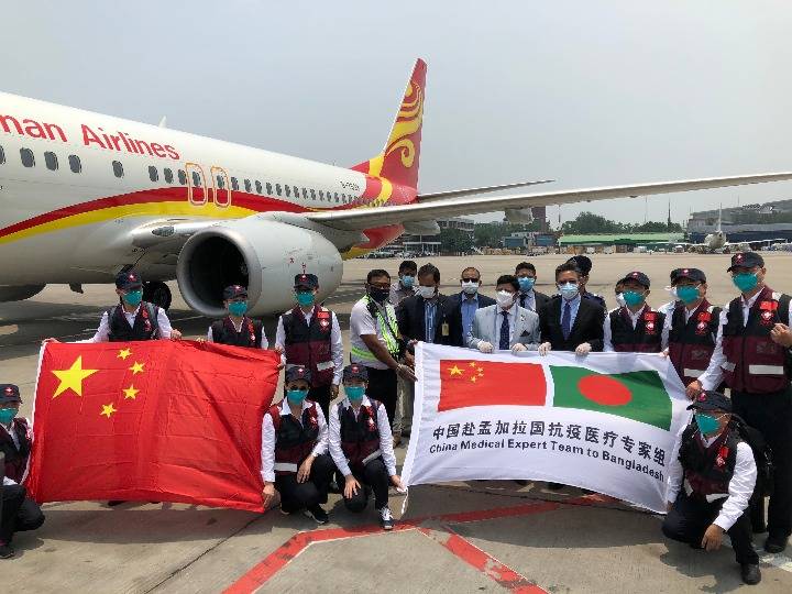 达卡|中国赴孟加拉国抗疫医疗专家组指导当地华侨华人抗疫