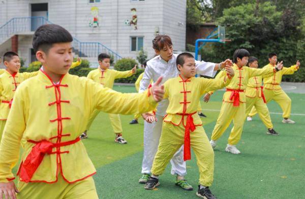 王晓|河北邯郸：校园体育课有序开展