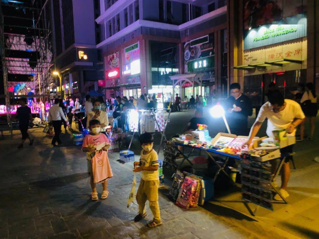 民旺路夜市万人嗨爆开街,繁华夜生活,每天不打烊