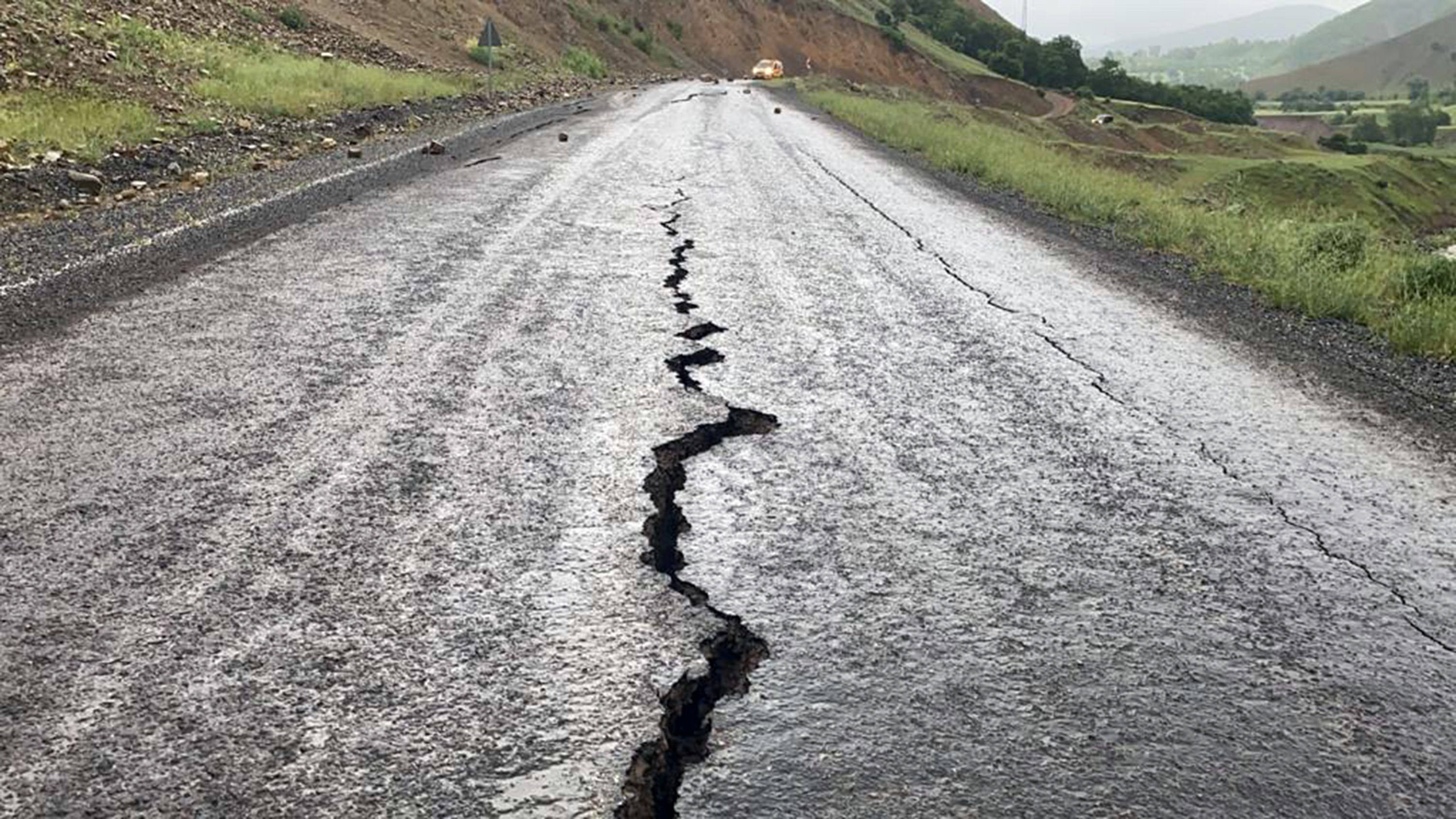 土耳其东部发生5.7级地震数人受伤