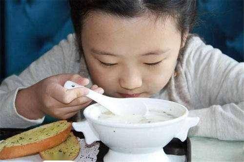 孩子|孩子要多吃鱼更聪明？五种鱼会让娃越吃越笨，家长别乱买辟谣