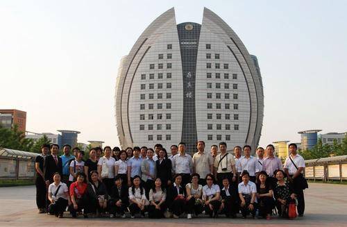 二中学校在哪个地方 02e37726f9964e90acae35da7f5694a6.jpeg