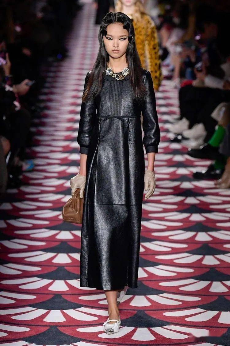 miumiu 2020 fw fashion show