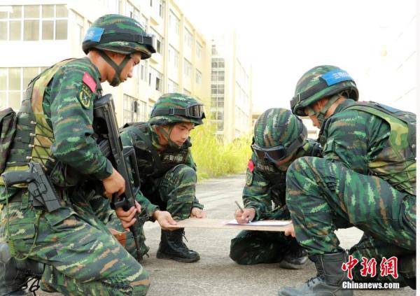 直击武警 魔鬼周 极限训练