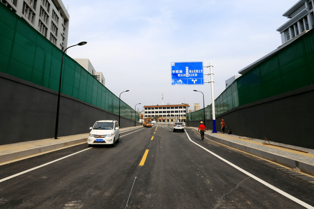 据统计,淮北市城区"断头路"有:光明路,学院西路,环山东路,古城东路