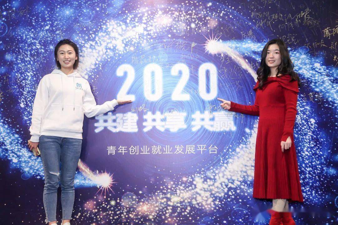 我在2020毕业洪悦怀抱感恩在追梦的路上引吭高歌