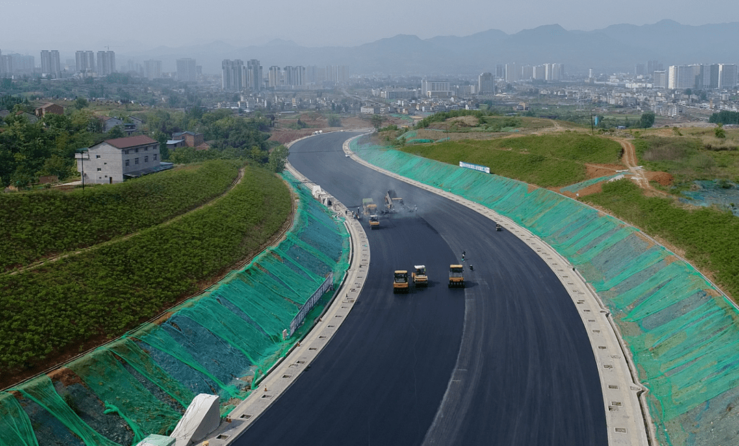 安康北环线铁路以北路段,预计年底实现通车