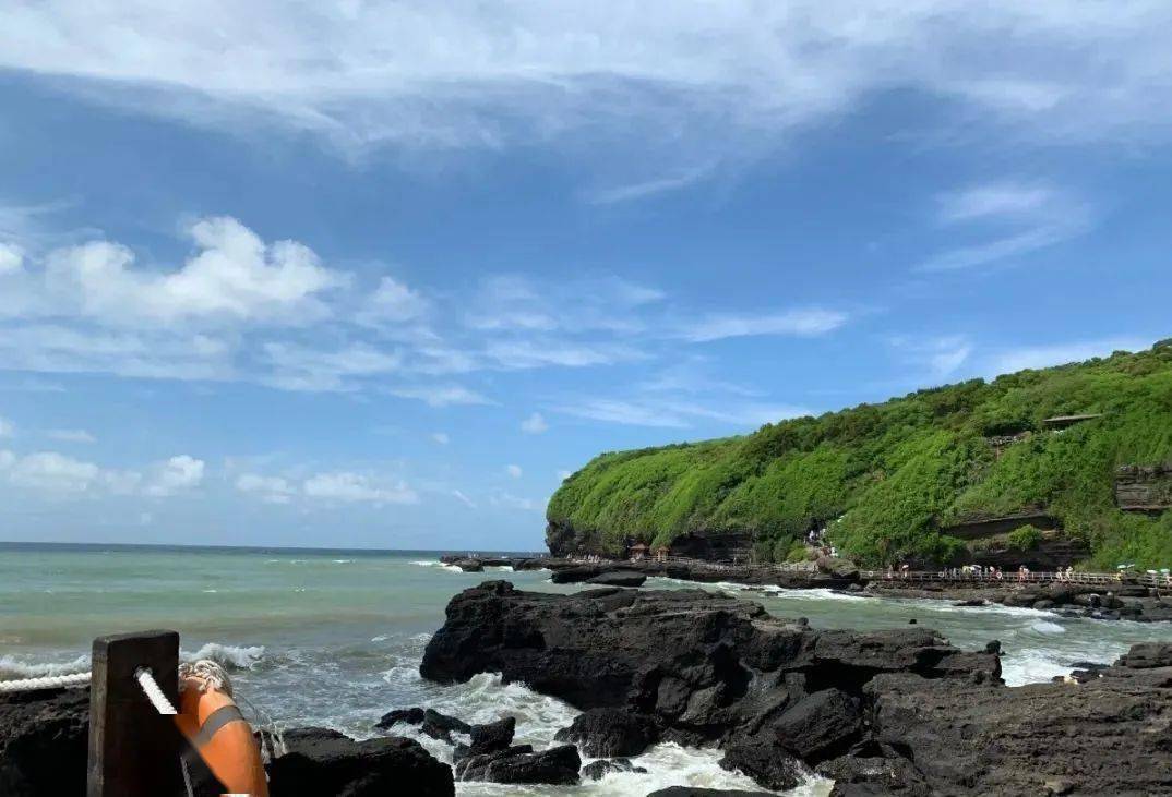 遇见涠洲岛北海涠洲岛鳄鱼山火山地质公园五彩滩百年教堂纯玩三日游