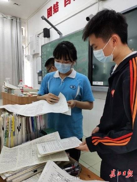 高考|师生以校为家为梦而搏高考追梦人：端午小长假