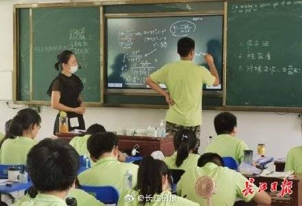 高考|师生以校为家为梦而搏高考追梦人：端午小长假
