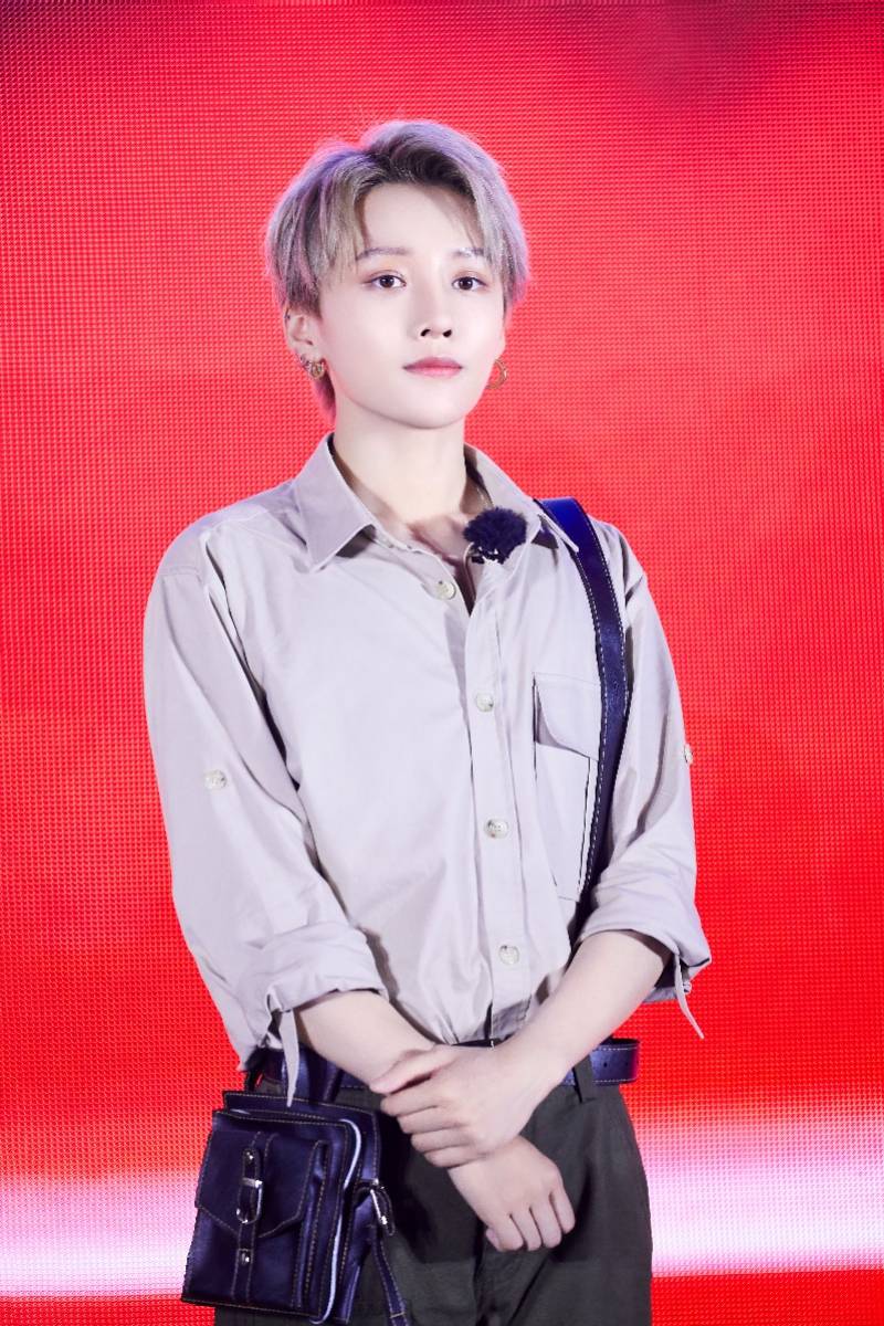 邓伦|《极限挑战》录制杀青，“极限男团”六兄弟哭成泪人