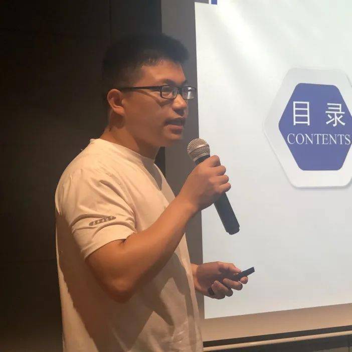 临海市总工会基层工作部劳动保护专员许小华讲授《工会劳动保护》