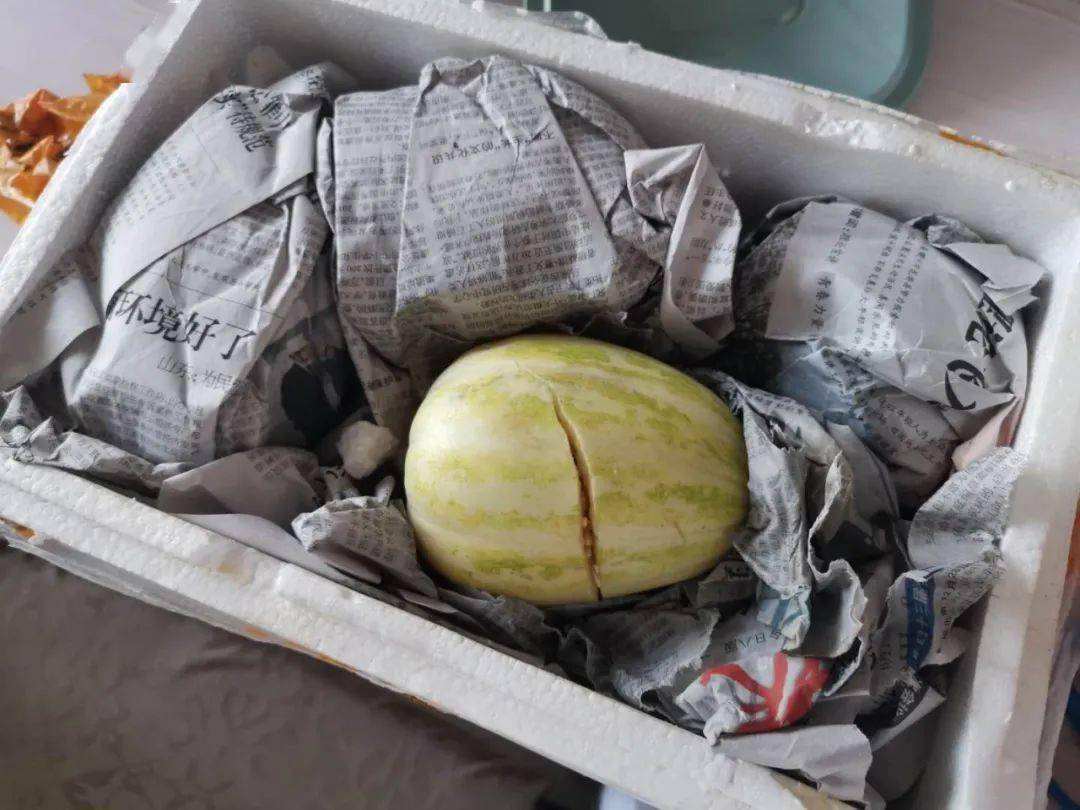 “寄了中通一箱瓜,臭了一整间公司!”以后在