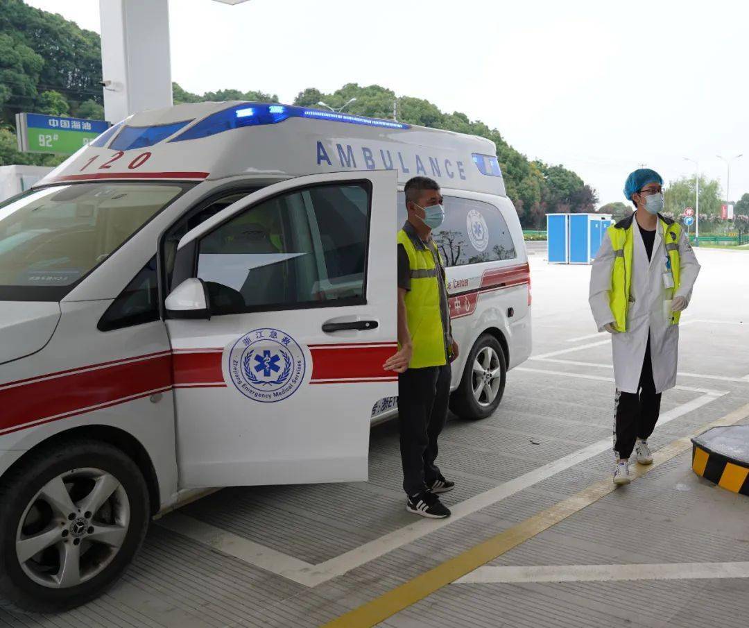 扣人心弦: 湖州市120急救中心德清分中心举行实战演练