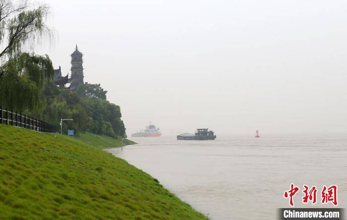 长江九江段超警戒水位 鄱阳湖第1号洪水形成