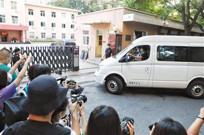 考试中心|北京交警接考生及家长求助11起