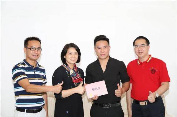 中山|救人很帅恐高可爱的小伙，原来还有这样一个身份...