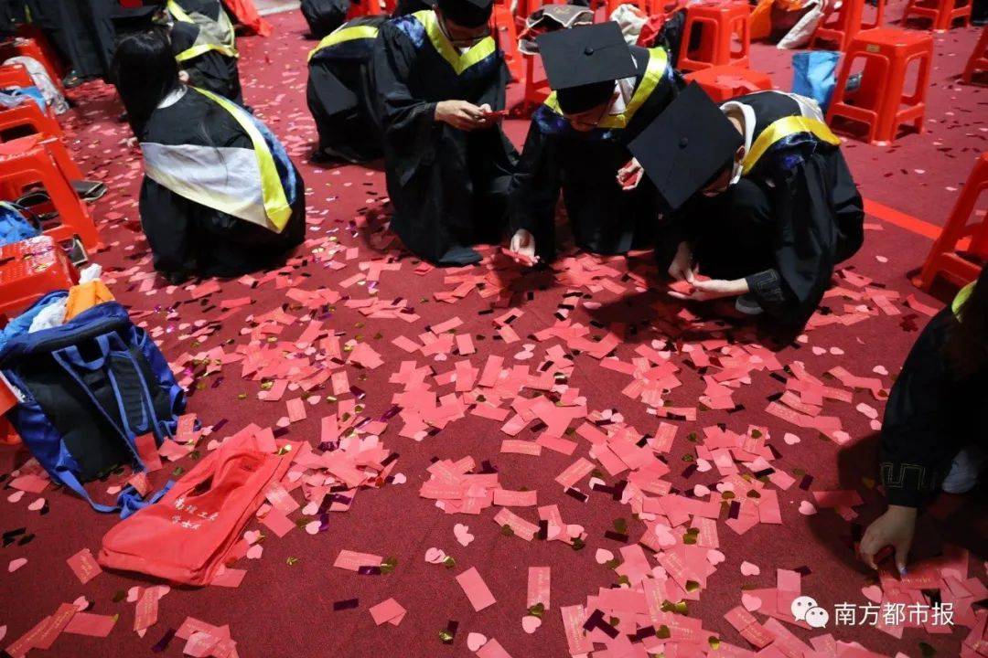 华工|把毕业生P到视频里“步入”毕业典礼会场！不愧是高科技华工