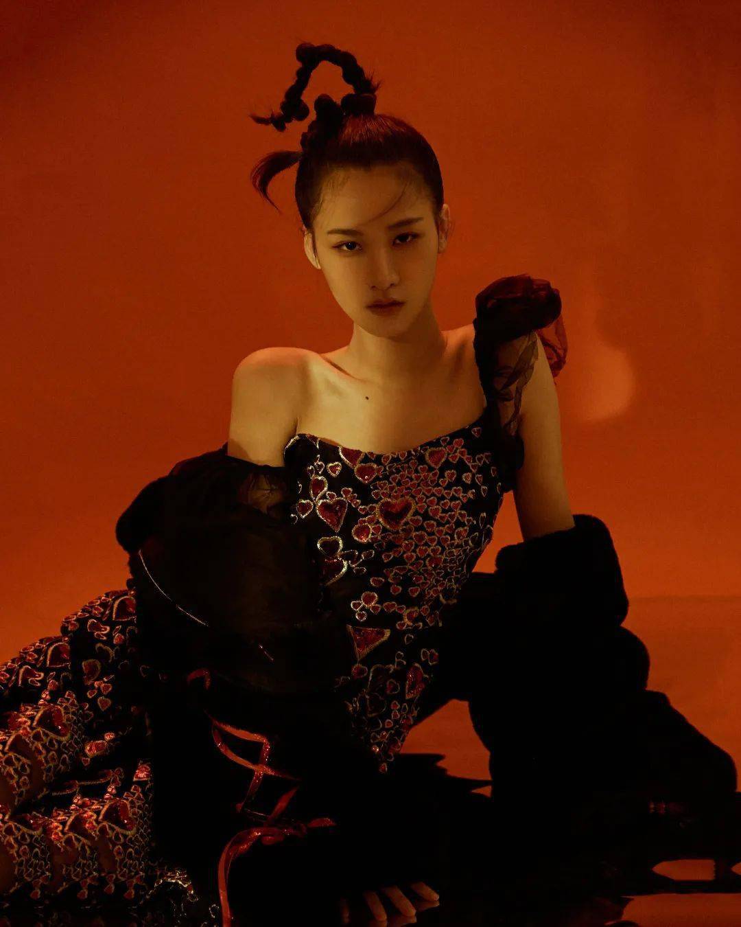 白姗|李泽懿&白姗最新大片来袭！是时候领略下东方宾利家仙女模特的魅力了...