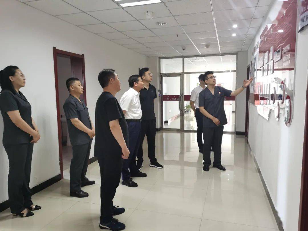 通辽中院王胜利一行到霍林郭勒市人民法院金融审判