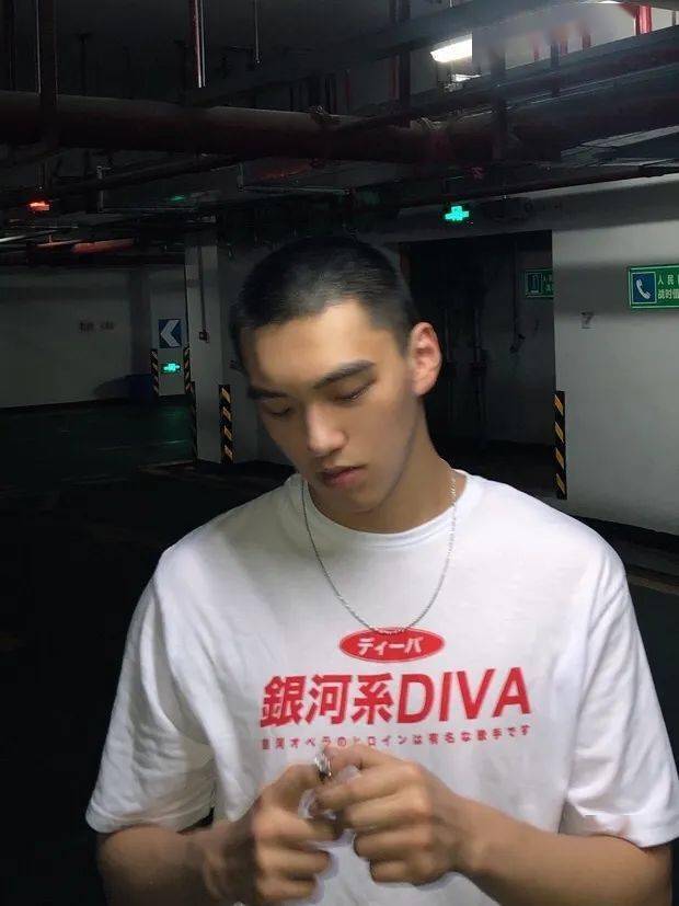 Shirt|今年最流行的，我都帮你们试穿了，结果...