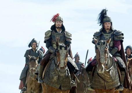 卫青|出道即巅峰的霍去病，军事能力真的吊打亲舅舅卫青？