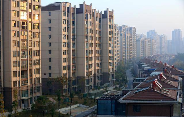 楼市半年记:岂一个慌字了得 楼市半年记:岂一个慌字了得