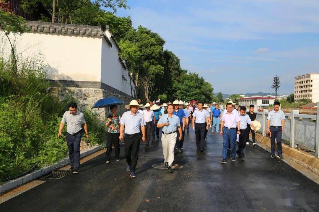 党组书记,主任候选人提名人选黄文发,以及廖军,聂为民,温岩松,何选明