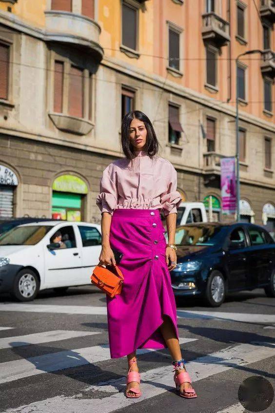 衬衫|这条裙子流行了四十多年，只因它能遮肉，每个女人都该有一条！