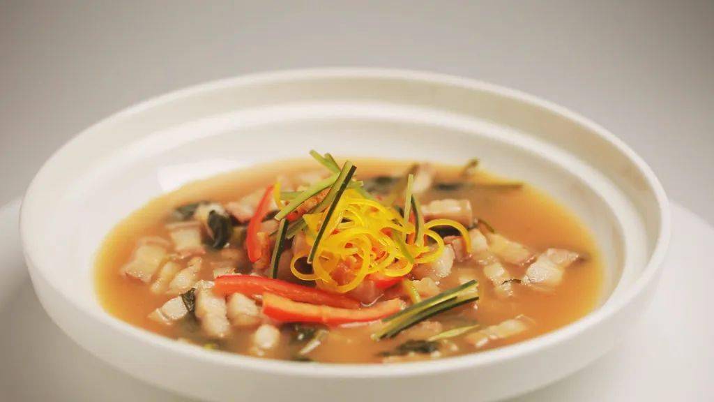 五花肉|【养生厨房】今日菜谱《白肉烩酸菠菜》