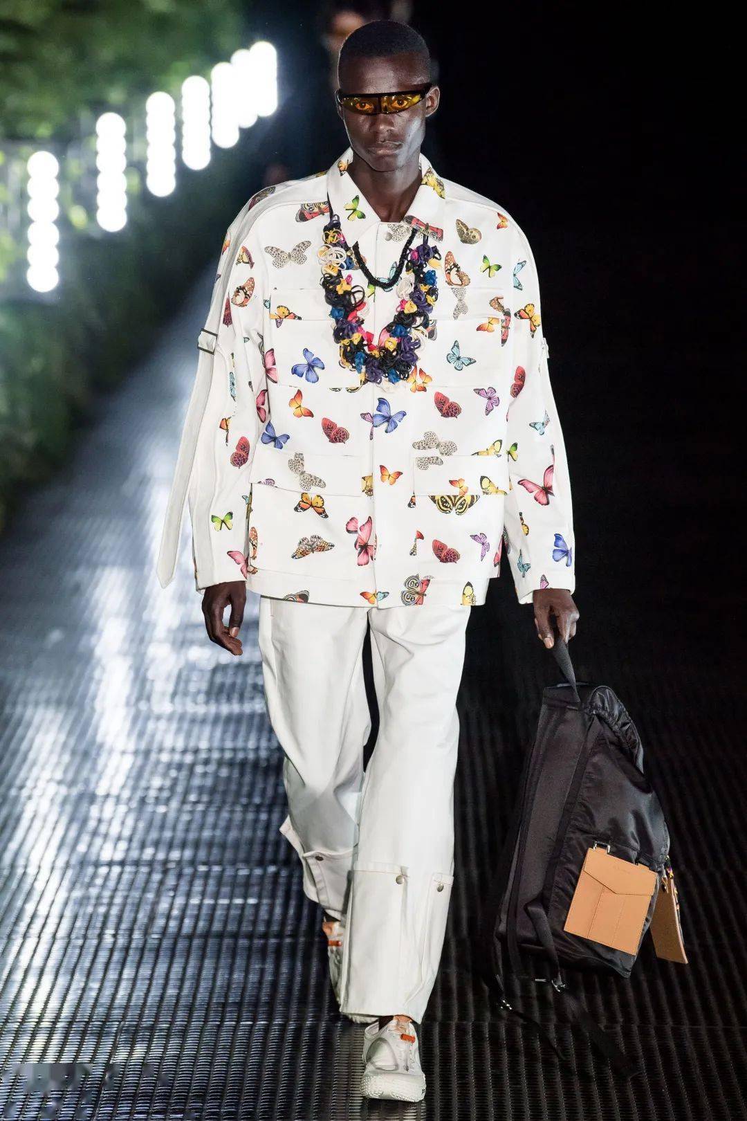 Jennie|继A$AP Rocky之后，Jennie、Kylie等人的种草又让蝴蝶元素在今年爆火。