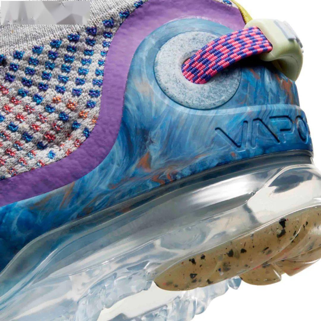 进行|潮事 | 把这个空调穿在身上，应该就没人说“潮人不怕热”了吧？