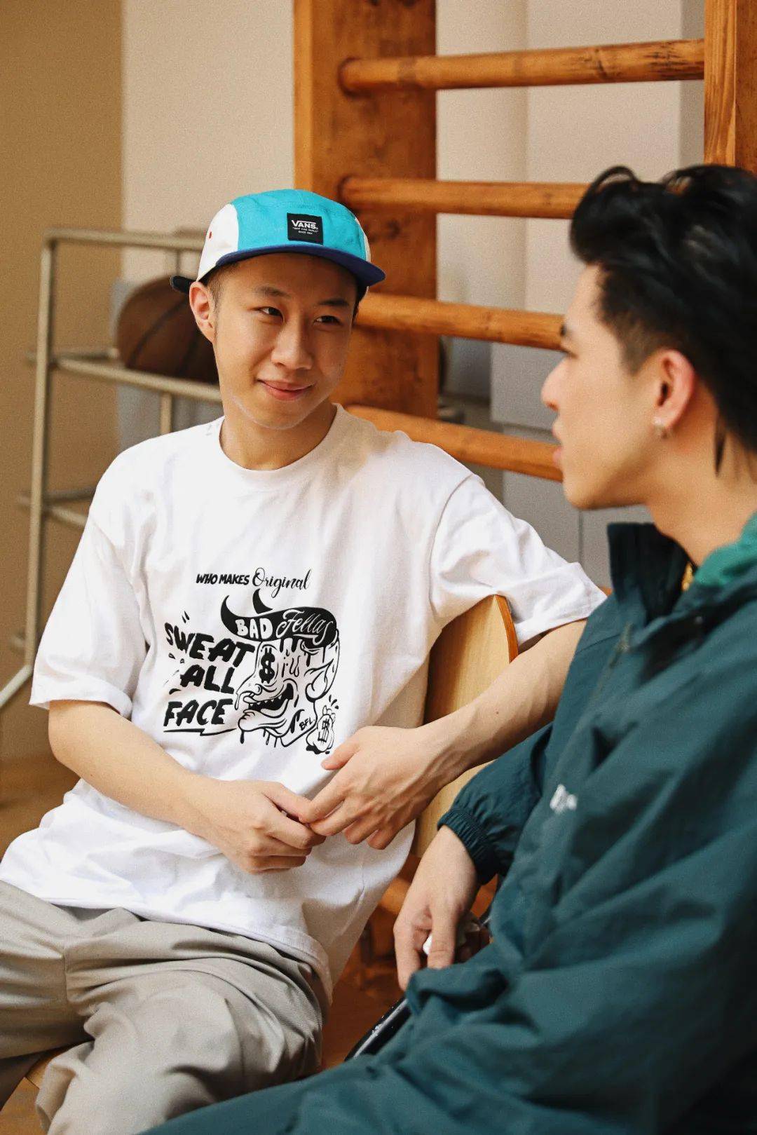 后浪|专访八口丨“想一直做一个冲浪的人”