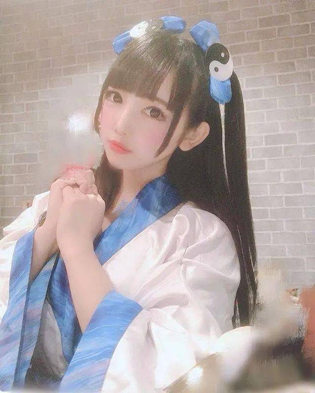 妹子|亲妈鼓励自己去整容，日本妹子10年间花600万大变身