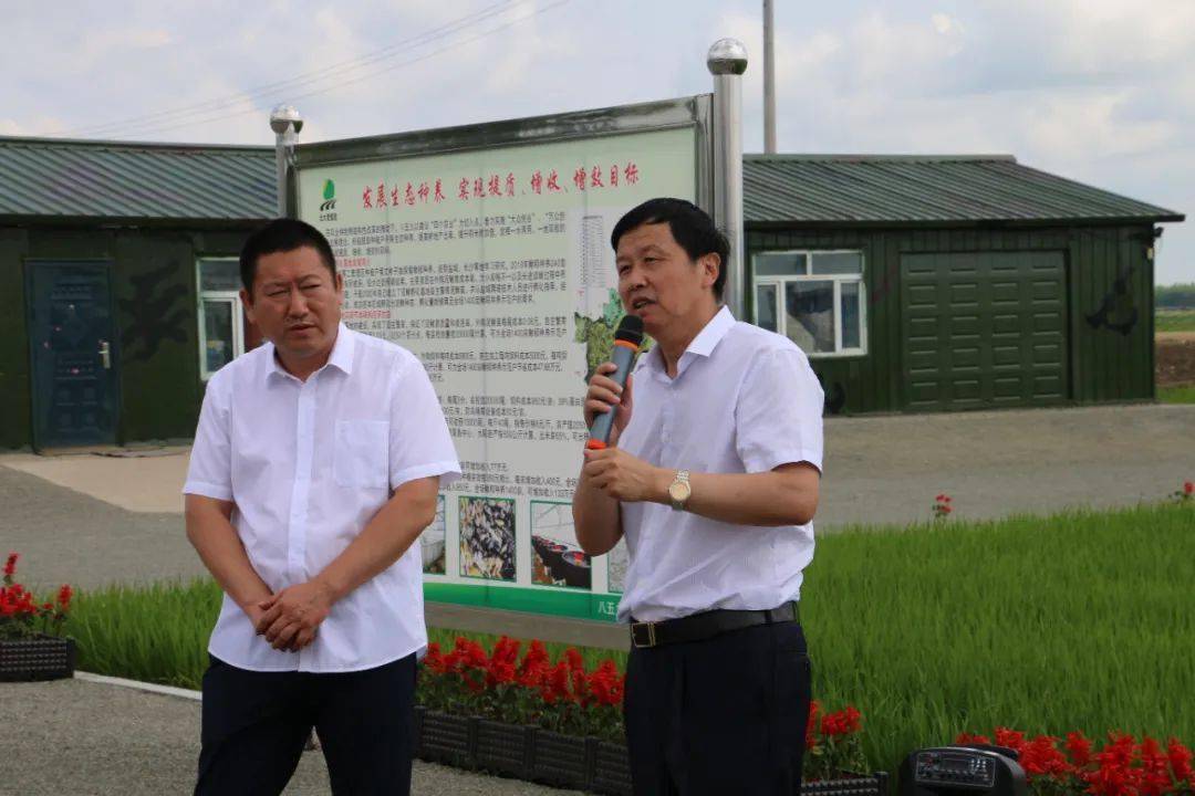 八五九农场分公司召开农业重点工作观摩学习拉练现场会