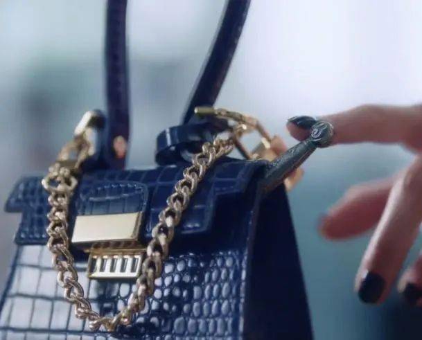 剧中|虽然是神经病，但够时髦就没关系！