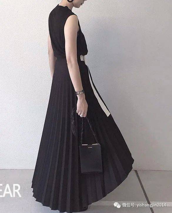 Tangle|团购 | 此生必收单品:极简美学代表作JS扭结相机包