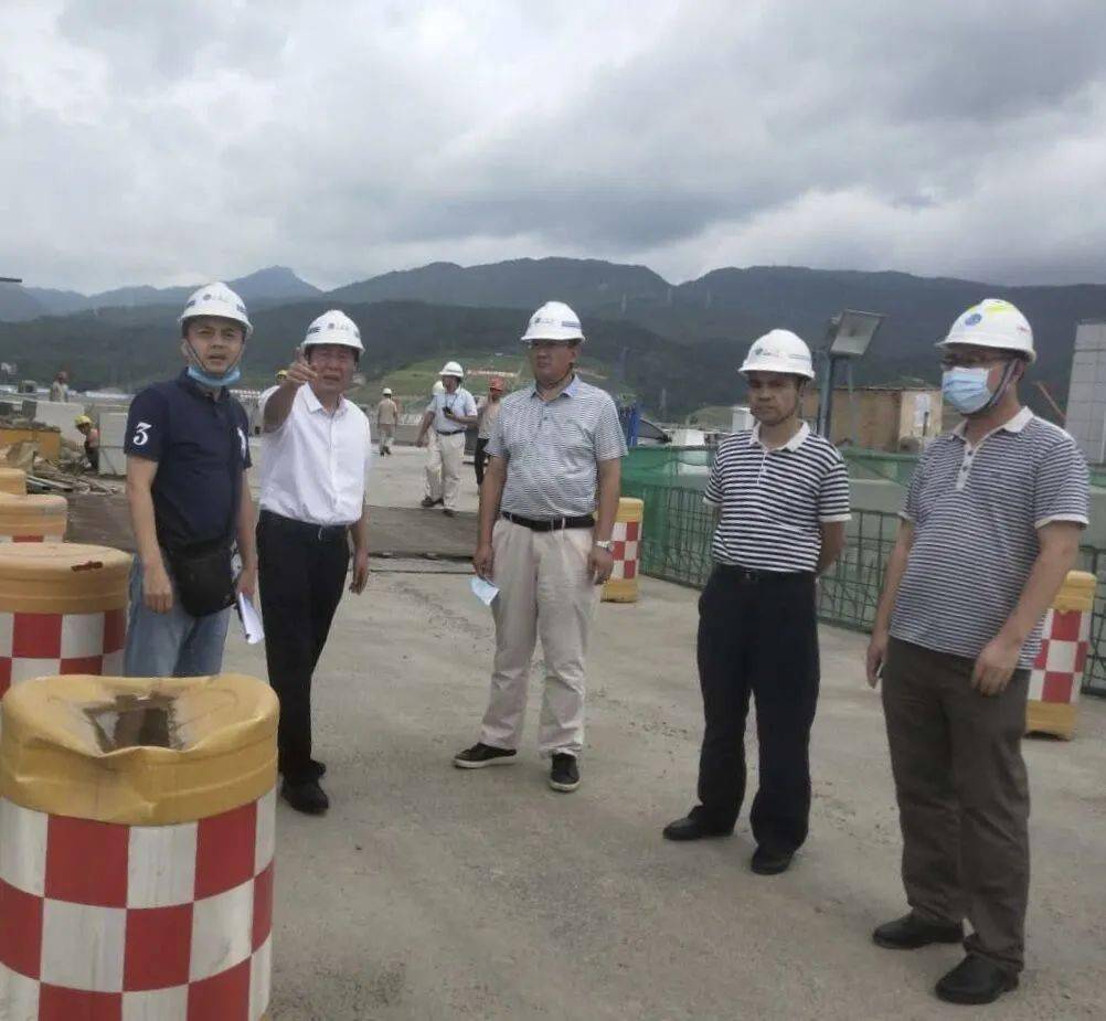 自治区港航发展中心刘秉涛副主任到大藤峡水利枢纽船闸