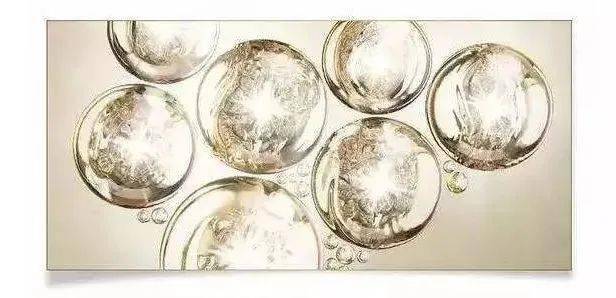 皮肤|自从看了关晓彤的新剧，一到晚上十点半我就关灯睡觉了！