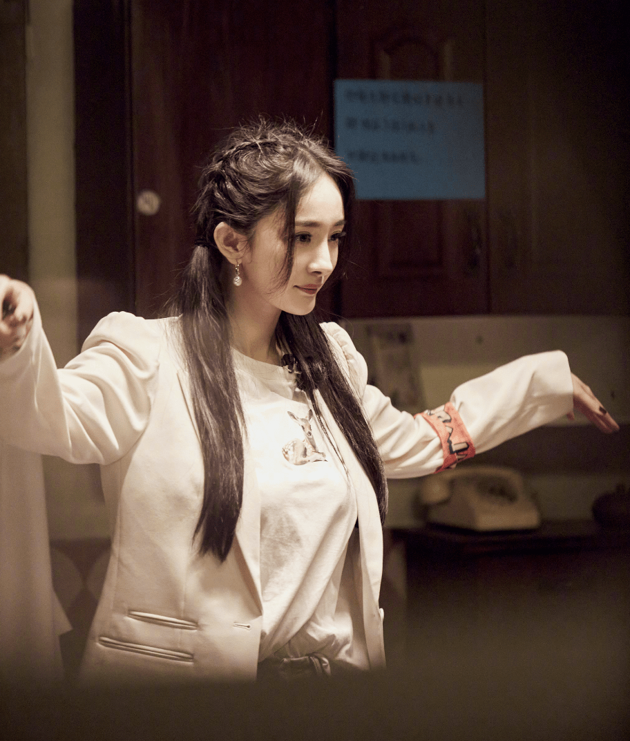 头发|又美又降温，幂姐的编发有点东西…