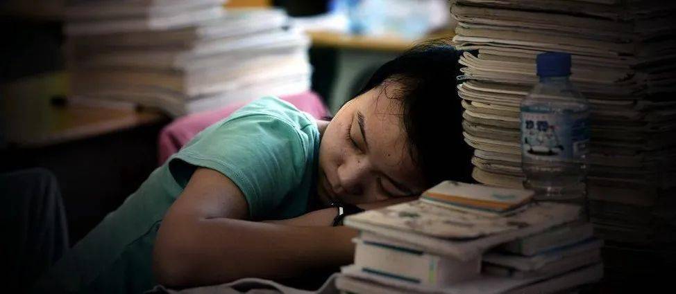 12年前,那个高考故意0分的人,现在怎么样了?